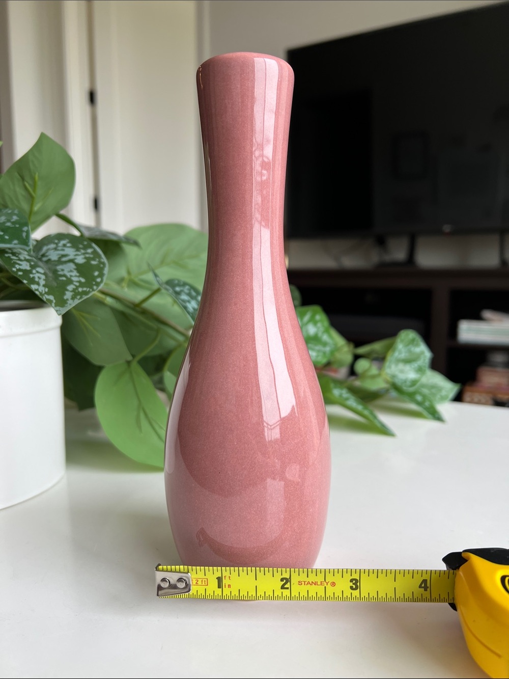 Vintage Mauve Pink Ceramic Vase Decor - Picture 12 of 12
